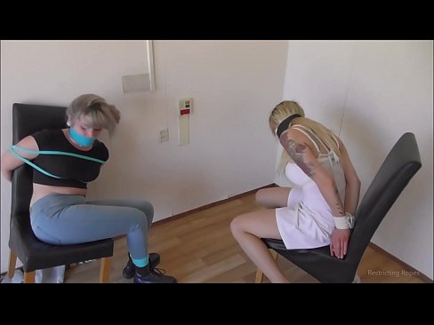 ❤️ Atkarīga / sasietas un ar aizliktām mutēm / damsel in distress Kaltais porno pie mums ❌️